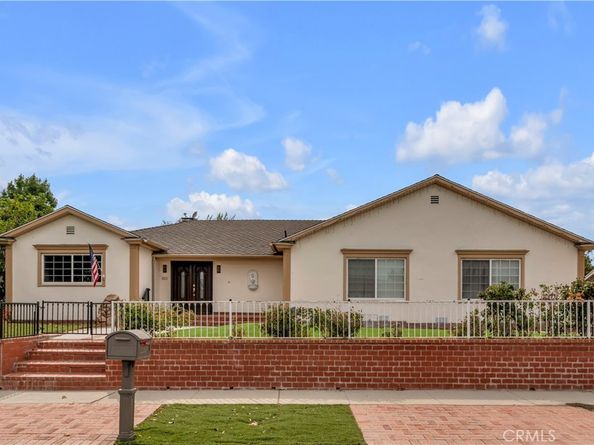 10111 Oak Park Avenue, Northridge CA 91325