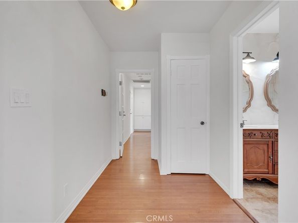 10111 Oak Park Avenue, Northridge CA 91325