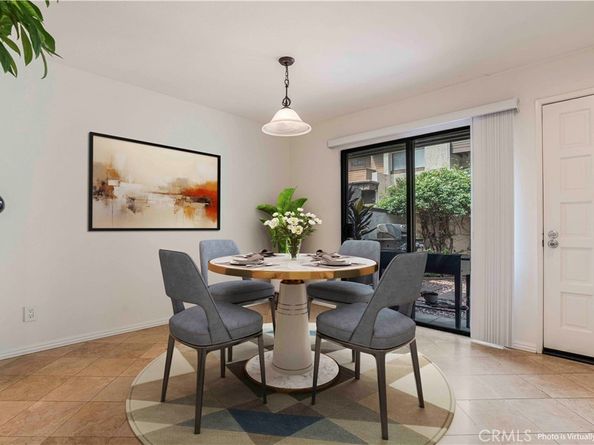5800 Owensmouth Avenue 26, Woodland Hills CA 91367