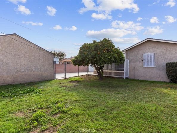 957 W Myrrh, Compton CA 90220