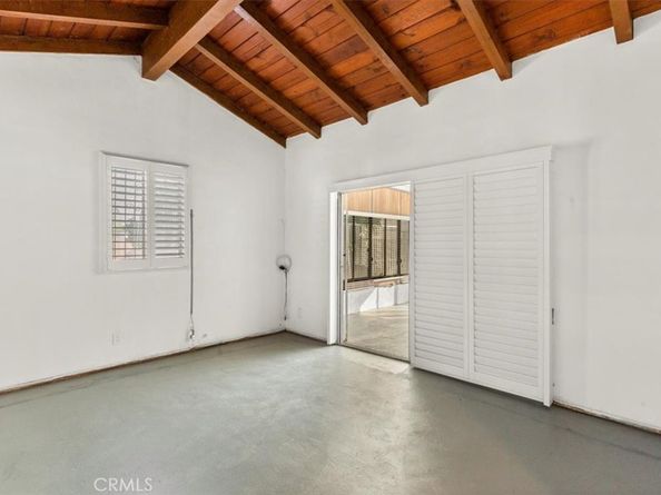 957 W Myrrh, Compton CA 90220