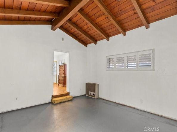 957 W Myrrh, Compton CA 90220