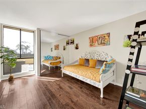 4040 Via Marisol 120, Highland Park CA 90042