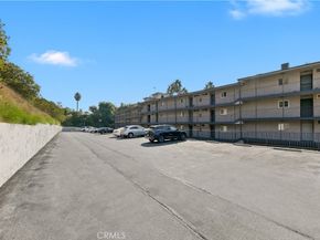 1517 E Garfield 53, Glendale CA 91205