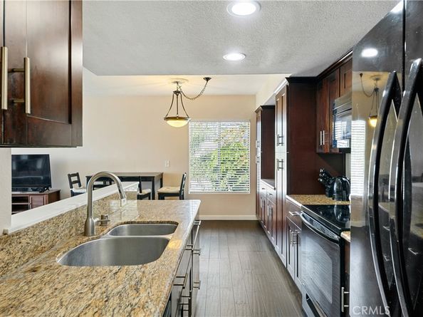 1517 E Garfield 53, Glendale CA 91205