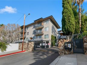 1517 E Garfield 53, Glendale CA 91205