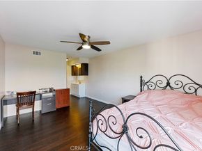 1517 E Garfield 53, Glendale CA 91205