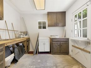 20555 Dumont Street, Woodland Hills CA 91364