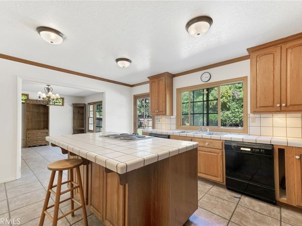 20555 Dumont Street, Woodland Hills CA 91364