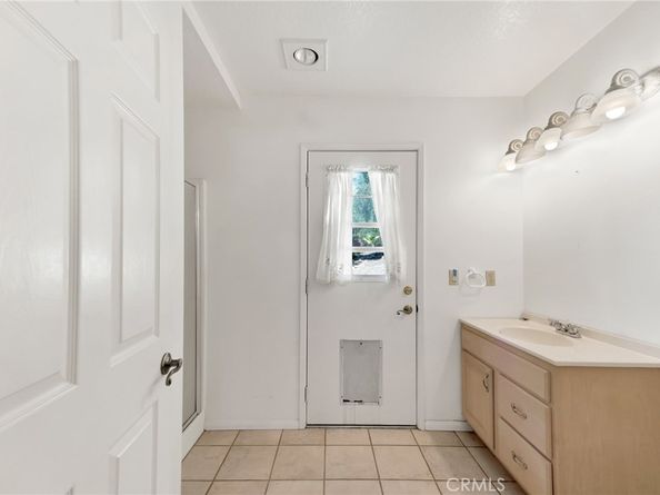 20555 Dumont Street, Woodland Hills CA 91364