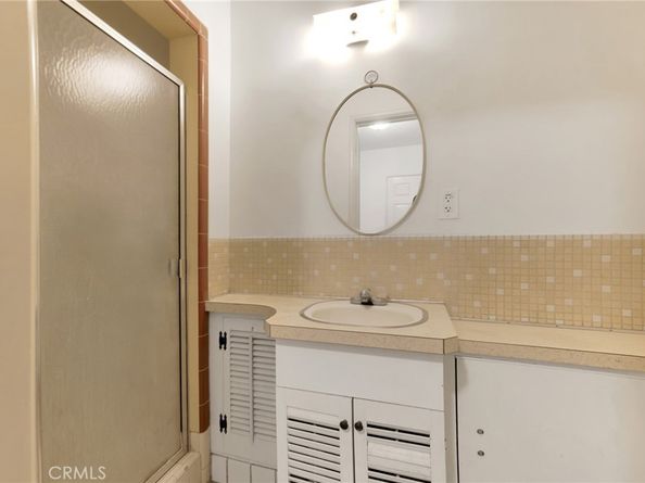 20555 Dumont Street, Woodland Hills CA 91364
