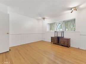 20555 Dumont Street, Woodland Hills CA 91364