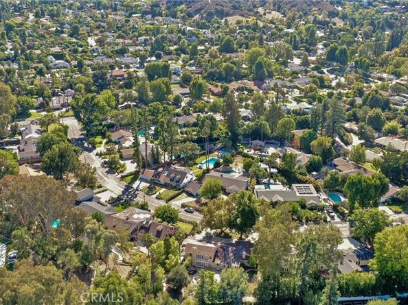 20555 Dumont Street, Woodland Hills CA 91364