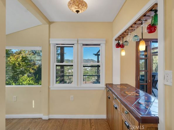 405 Mission Road, Glendale CA 91205