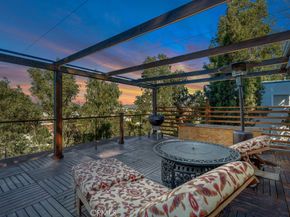 405 Mission Road, Glendale CA 91205