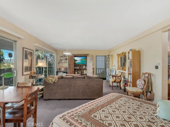 405 Mission Road, Glendale CA 91205