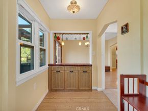 405 Mission Road, Glendale CA 91205
