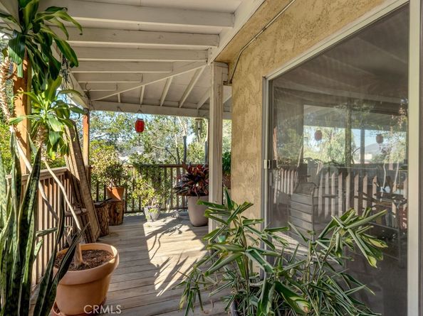 405 Mission Road, Glendale CA 91205
