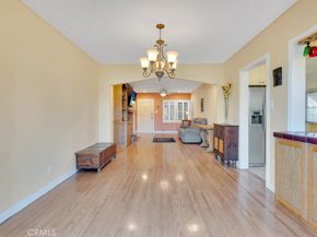 405 Mission Road, Glendale CA 91205