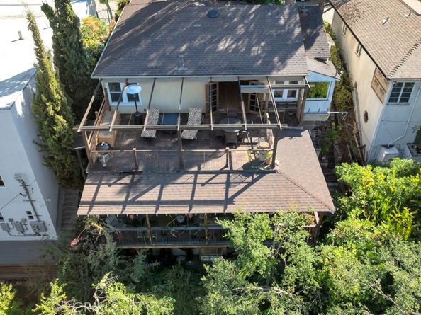 405 Mission Road, Glendale CA 91205