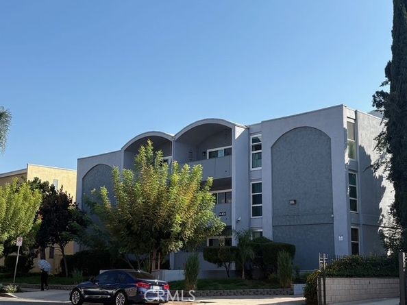 14414 Addison Street 18, Sherman Oaks CA 91423