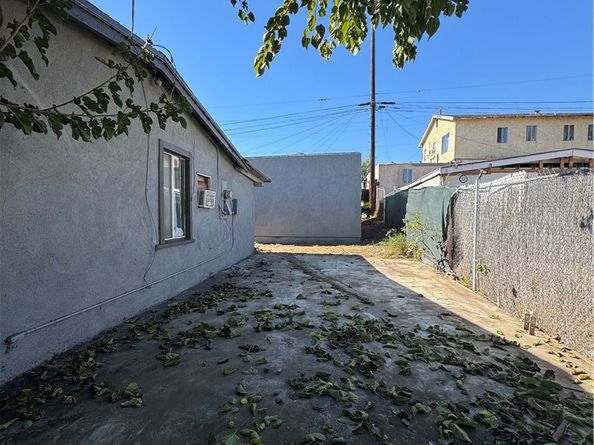 529 531 Sydney Drive, East Los Angeles CA 90022