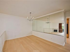 5711 Owensmouth Avenue 117, Woodland Hills CA 91367