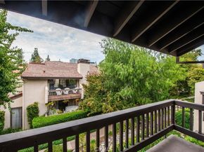 5711 Owensmouth Avenue 117, Woodland Hills CA 91367
