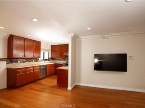 400 W Riverside Drive 2, Burbank CA 91506