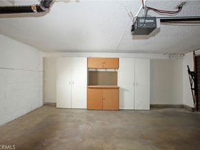 400 W Riverside Drive 2, Burbank CA 91506