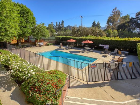 400 W Riverside Drive 2, Burbank CA 91506