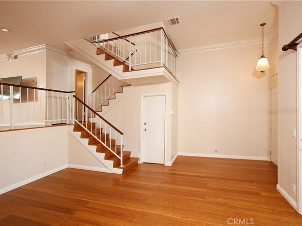 400 W Riverside Drive 2, Burbank CA 91506