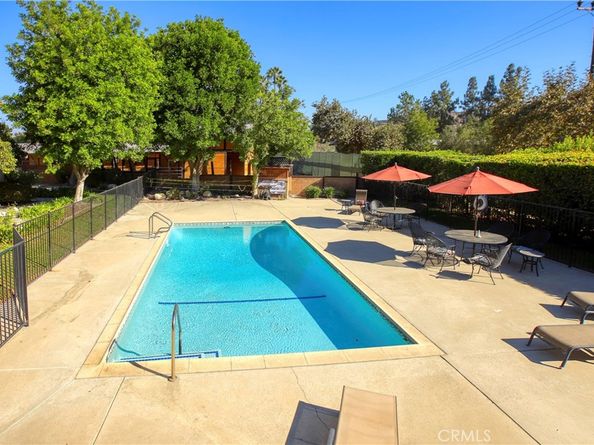 400 W Riverside Drive 2, Burbank CA 91506