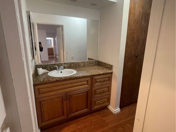 5460 White Oak Avenue J206, Encino CA 91316