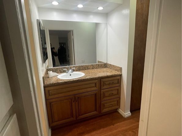 5460 White Oak Avenue J206, Encino CA 91316