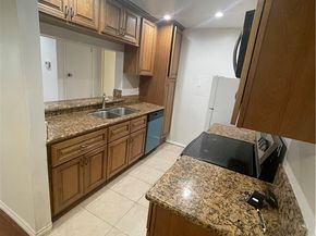 5460 White Oak Avenue J206, Encino CA 91316