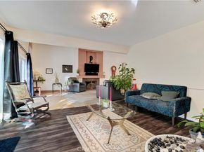 6221 Mammoth Avenue, Valley Glen CA 91401