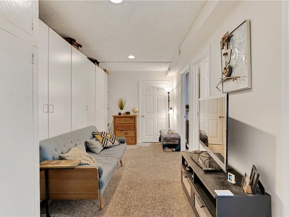 6221 Mammoth Avenue, Valley Glen CA 91401