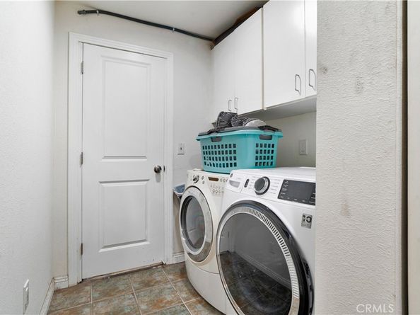 6221 Mammoth Avenue, Valley Glen CA 91401