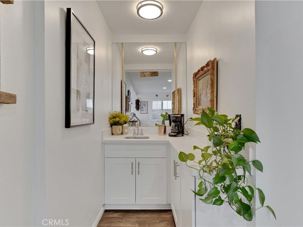 6221 Mammoth Avenue, Valley Glen CA 91401