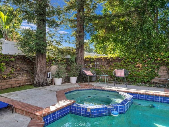 6221 Mammoth Avenue, Valley Glen CA 91401