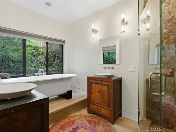 4642 Santa Lucia Drive, Woodland Hills CA 91364