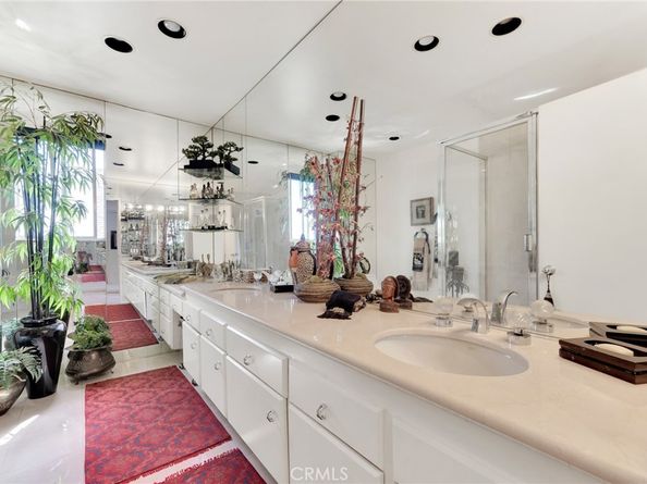 6248 6248 Wynne Avenue, Tarzana CA 91335