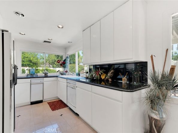 6248 6248 Wynne Avenue, Tarzana CA 91335