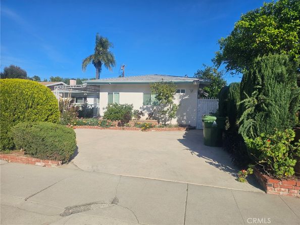 9224 9226 N Gothic Avenue, North Hills CA 91343