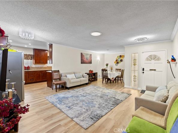 9224 9226 N Gothic Avenue, North Hills CA 91343