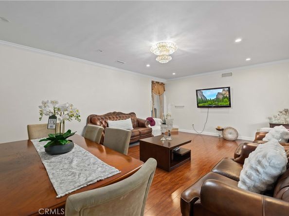 9224 9226 N Gothic Avenue, North Hills CA 91343