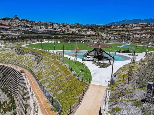 302 Limestone, Lake Forest CA 92610