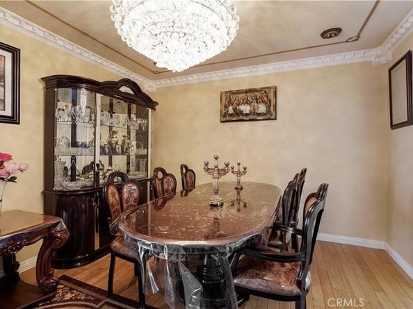 7060 Morse Avenue, North Hollywood CA 91605