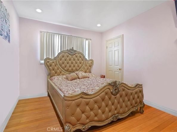 7060 Morse Avenue, North Hollywood CA 91605